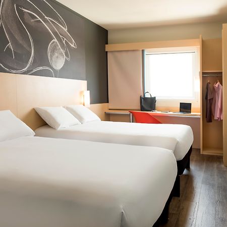 Hotel Ibis Irapuato Esterno foto