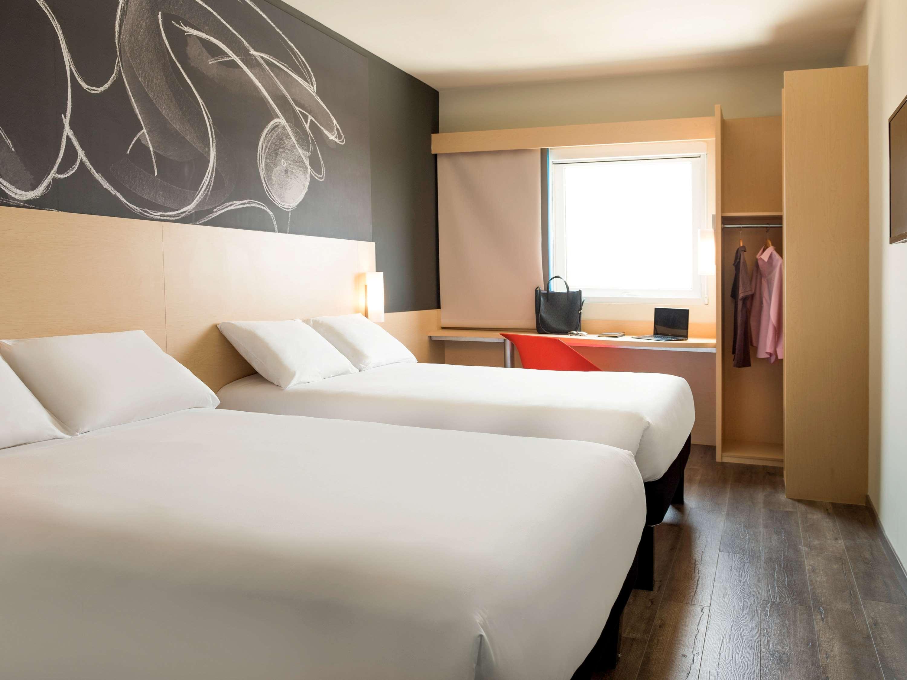 Hotel Ibis Irapuato Esterno foto