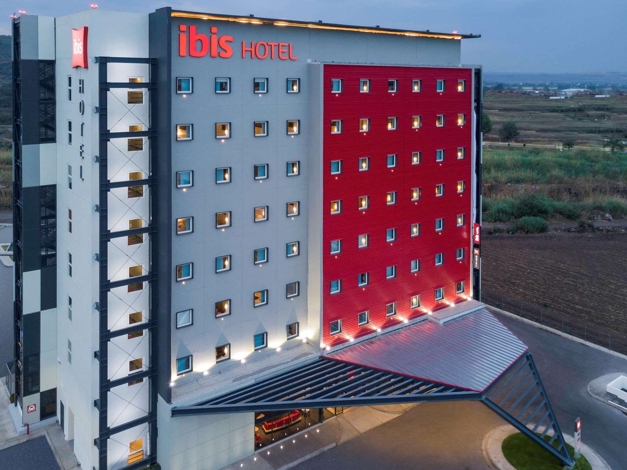 Hotel Ibis Irapuato Esterno foto